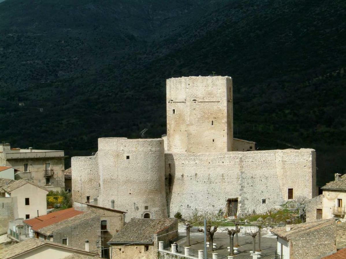 Casa Vacanze sul Gizio Pettorano sul Gizio Esterno foto