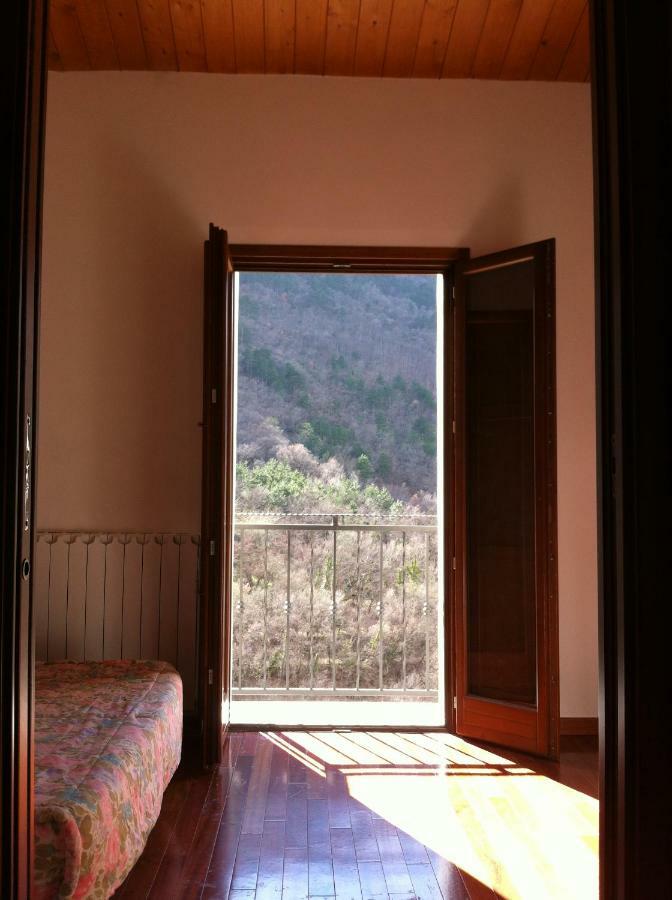 Casa Vacanze sul Gizio Pettorano sul Gizio Esterno foto